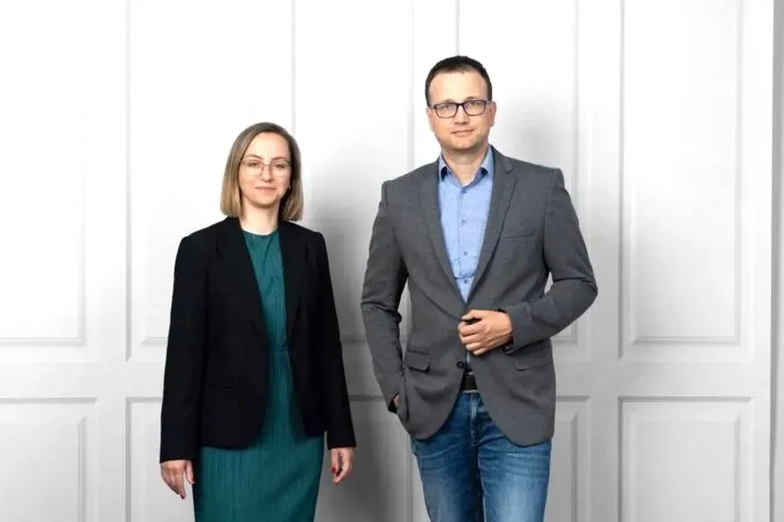 Akty prawne w oświacie: co musisz wiedzieć, aby pracować bez przeszkód?