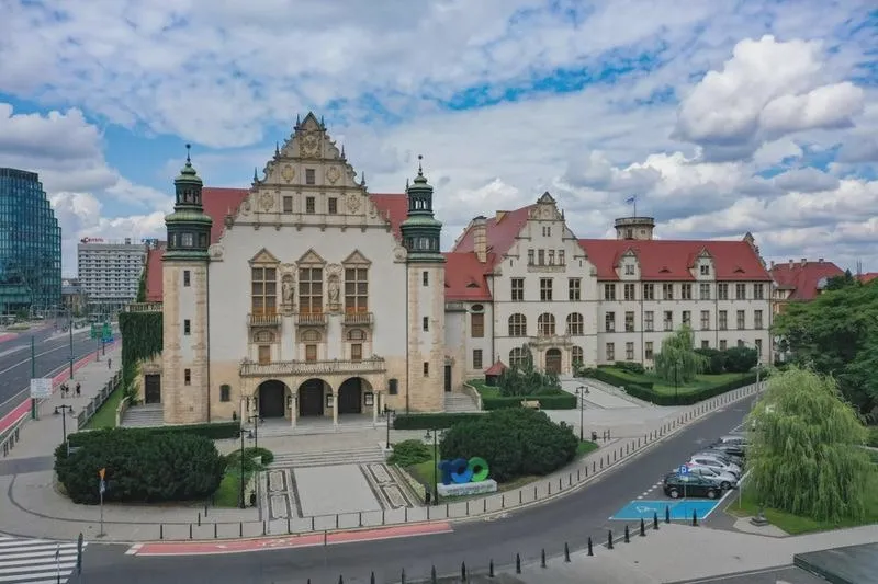 UAM Uniwersytet Otwarty: Prosty sposób na zdobywanie nowych umiejętności