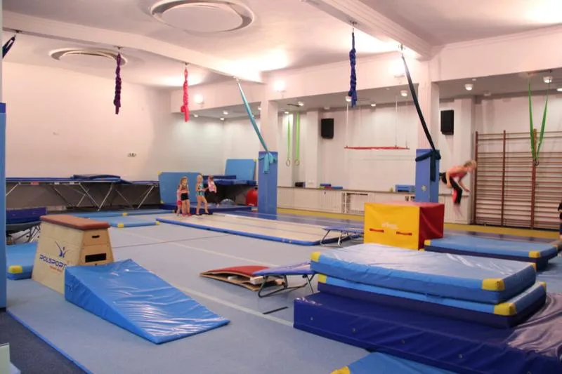 Zajęcia z akrobatyki we Wrocławiu – odkryj najlepsze oferty dla dzieci i dorosłych