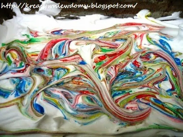 Eksperymenty z pianką do golenia